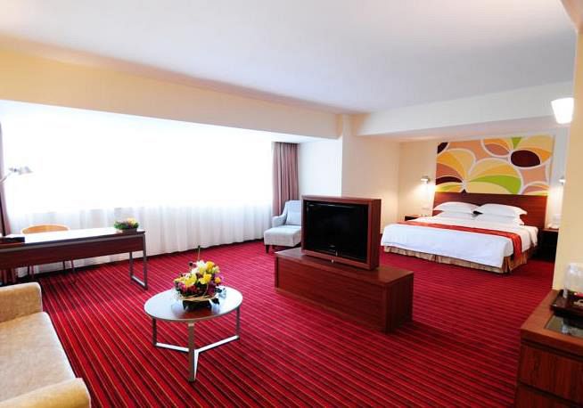 DAYS INN GUANGZHOU (広州戴斯酒店)