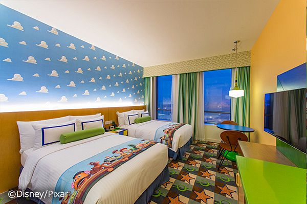 TOY HOTEL